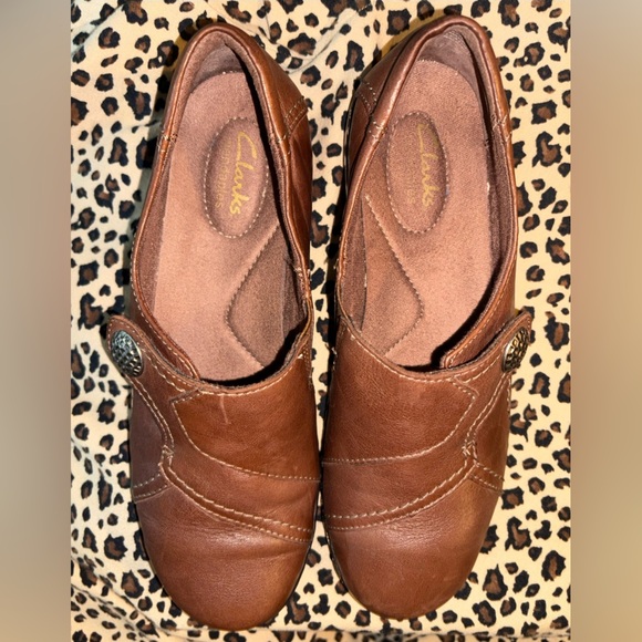 Clarks Shoes - Clarks Women's Tan Leather Mules